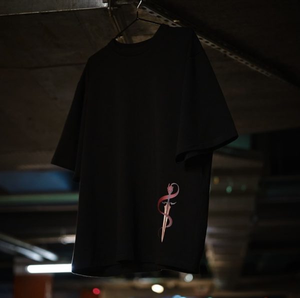 Igris Oversized Black Graphic Tee